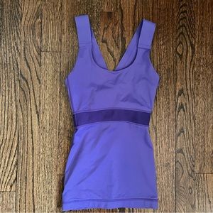 Lululemon Womens Wide Strap Swift Tank Top Sz 4 Mesh VentIng Pocket Buil…